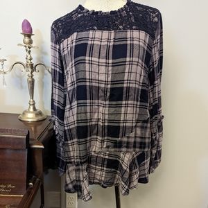 LOGO Lavish by Lori Goldstein purple & navy plaid blouse with lace detail